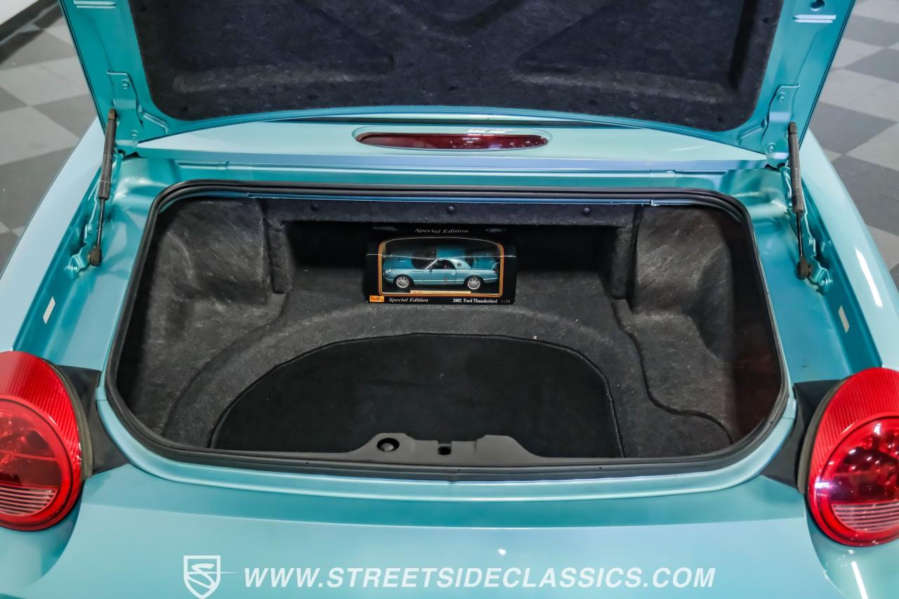 2002 Ford Thunderbird