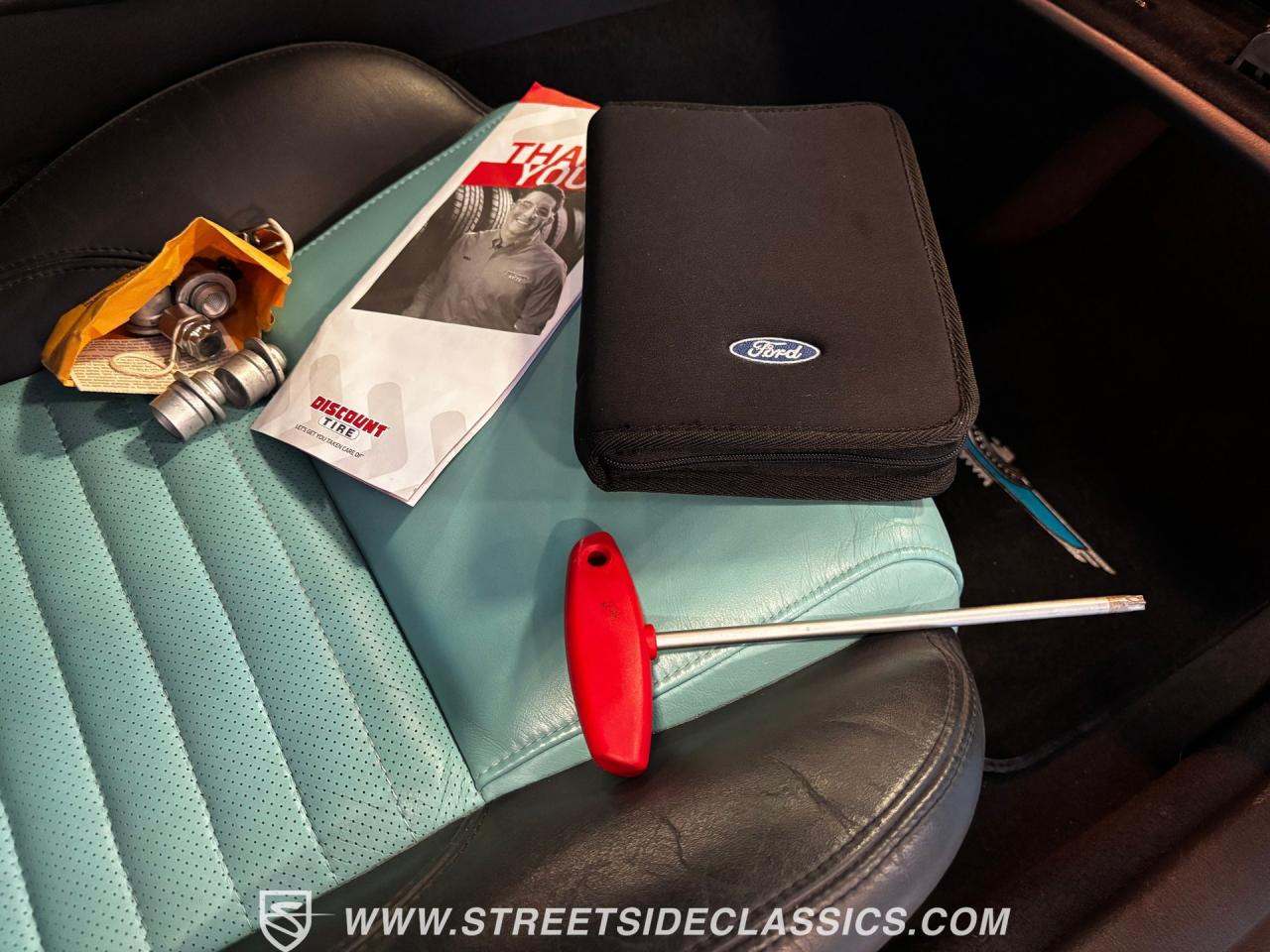 2002 Ford Thunderbird