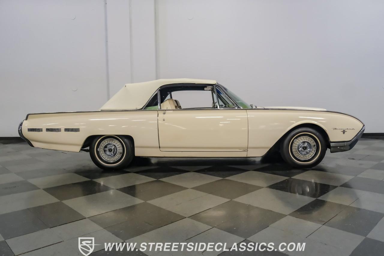 1962 Ford Thunderbird Sports Roadster