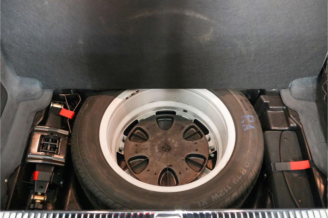 2004 AC Maybh 62, 1 OWNER