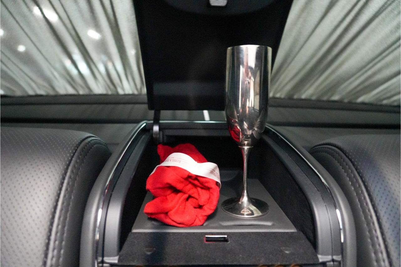 2004 AC Maybh 62, 1 OWNER