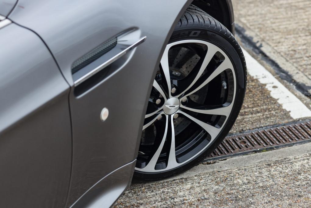 2014 Aston Martin Vantage