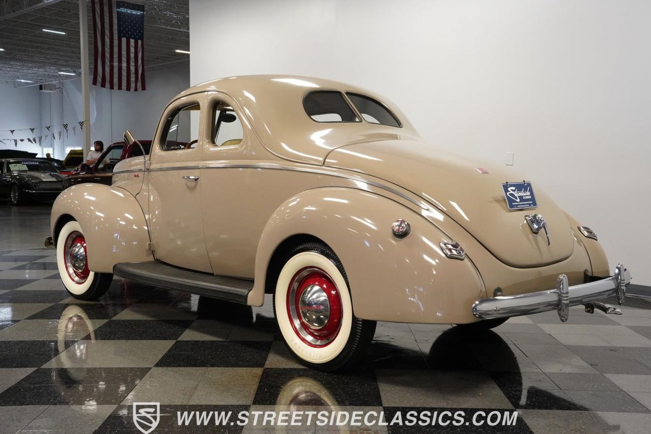 1940 Ford Deluxe Business Coupe