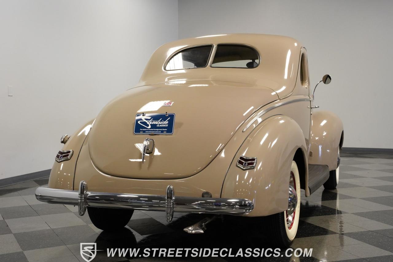 1940 Ford Deluxe Business Coupe