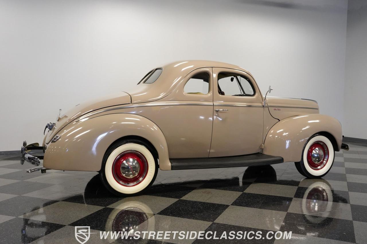 1940 Ford Deluxe Business Coupe
