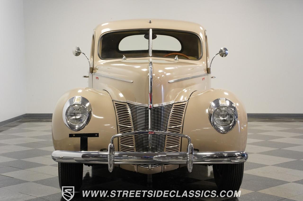 1940 Ford Deluxe Business Coupe