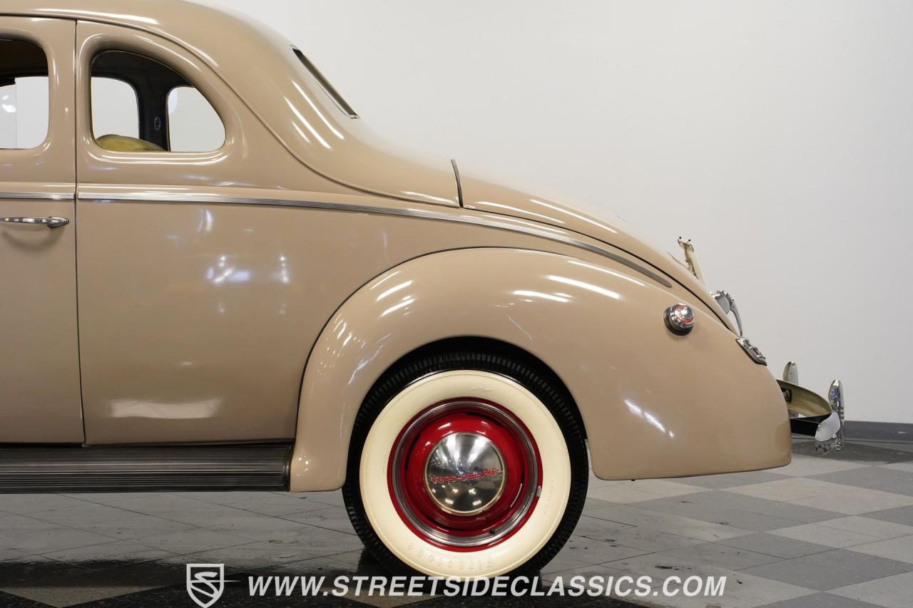 1940 Ford Deluxe Business Coupe
