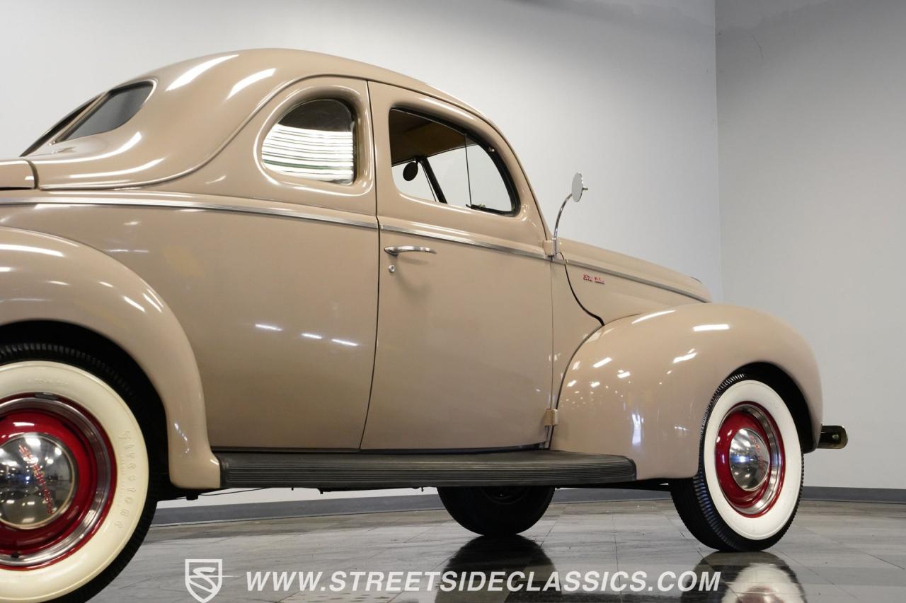 1940 Ford Deluxe Business Coupe