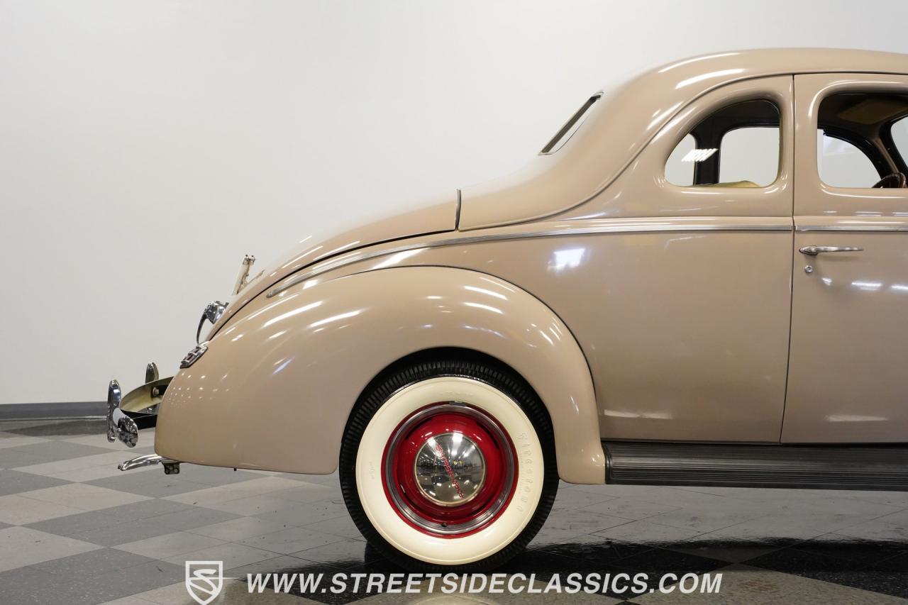 1940 Ford Deluxe Business Coupe