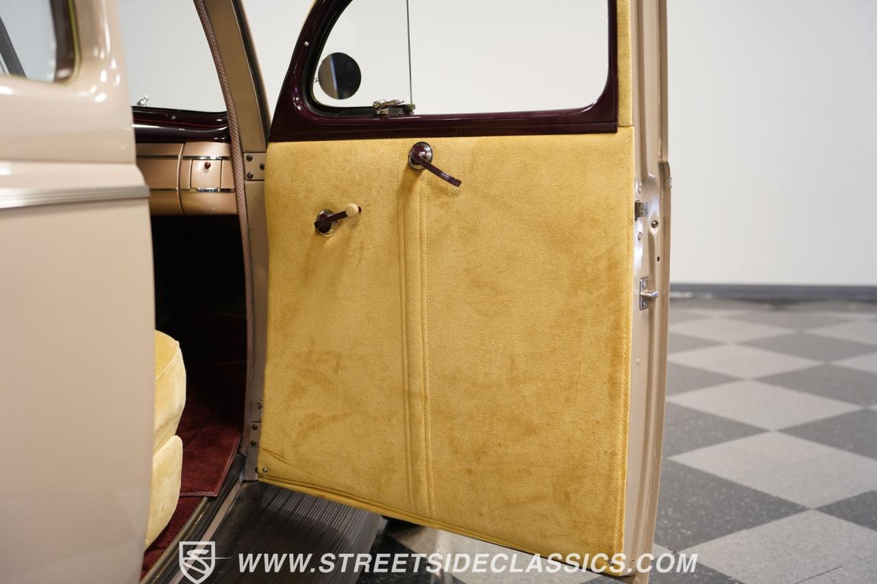 1940 Ford Deluxe Business Coupe