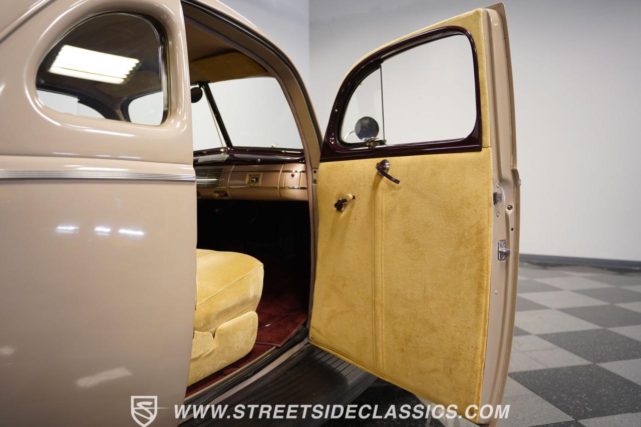 1940 Ford Deluxe Business Coupe