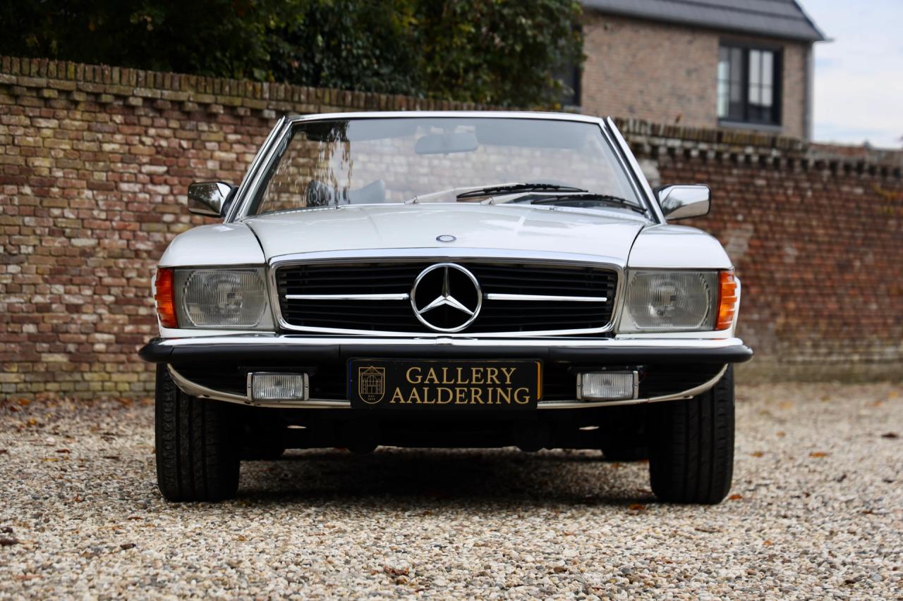1977 Mercedes - Benz Mercedes Benz 280 SL &ldquo;Classicweiss&rdquo;