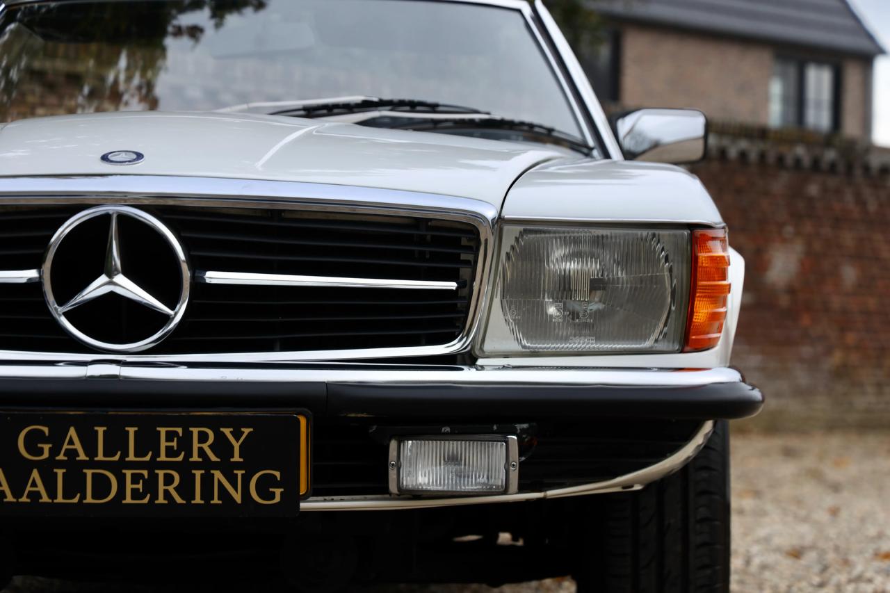 1977 Mercedes - Benz Mercedes Benz 280 SL &ldquo;Classicweiss&rdquo;