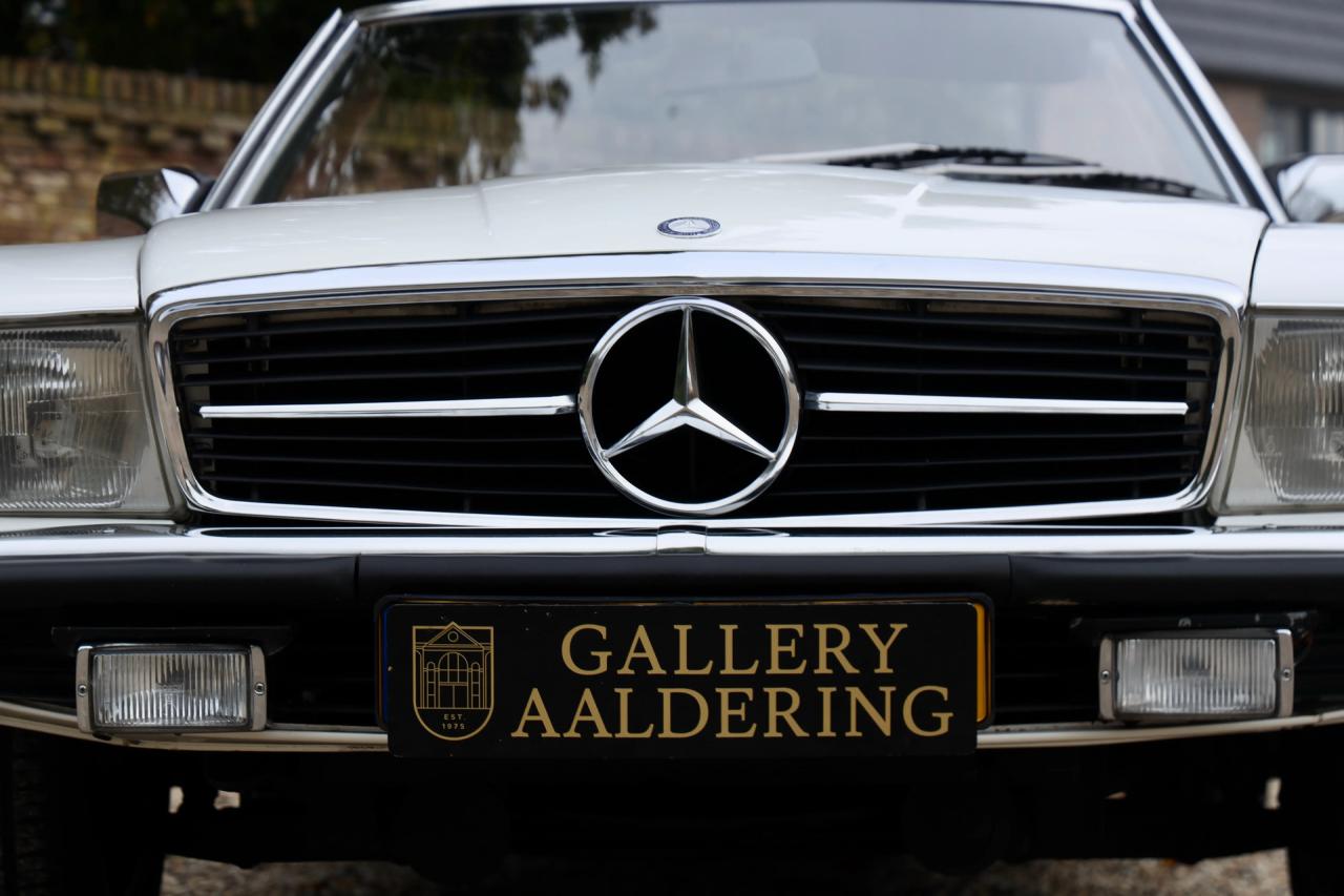 1977 Mercedes - Benz Mercedes Benz 280 SL &ldquo;Classicweiss&rdquo;