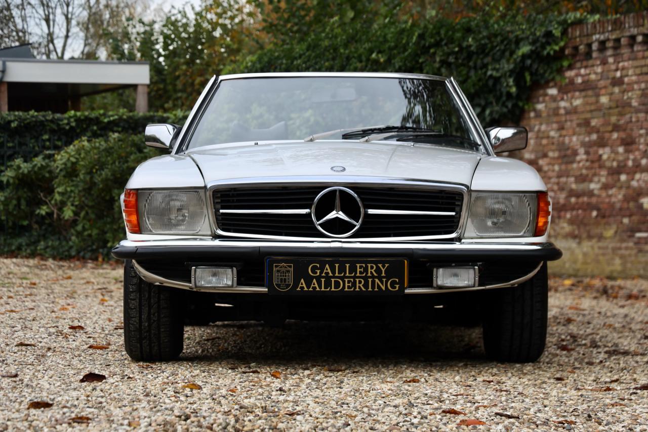 1977 Mercedes - Benz Mercedes Benz 280 SL &ldquo;Classicweiss&rdquo;