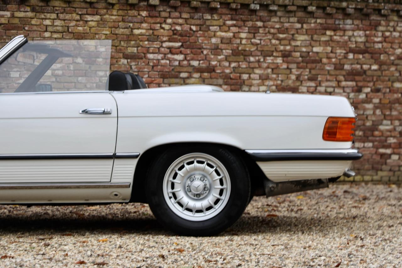 1977 Mercedes - Benz Mercedes Benz 280 SL &ldquo;Classicweiss&rdquo;