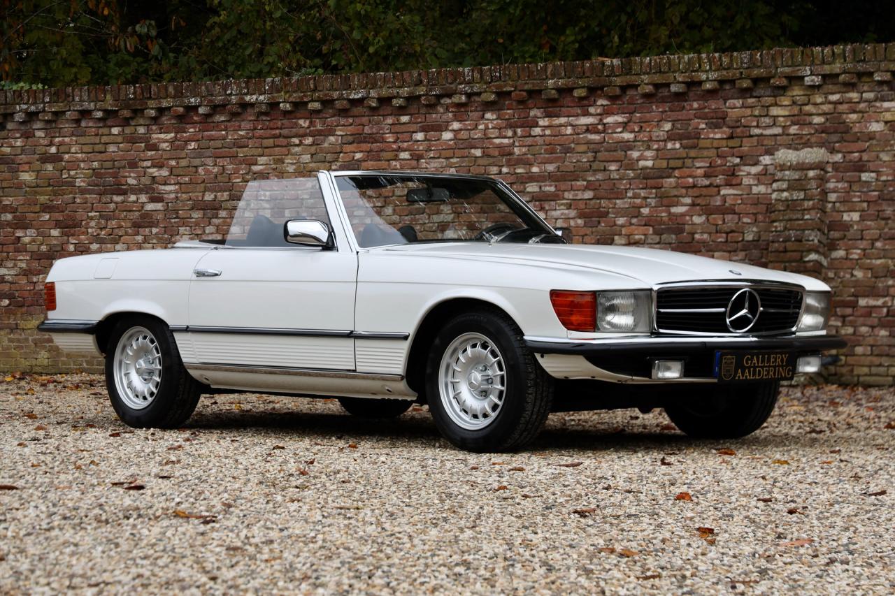 1977 Mercedes - Benz Mercedes Benz 280 SL &ldquo;Classicweiss&rdquo;