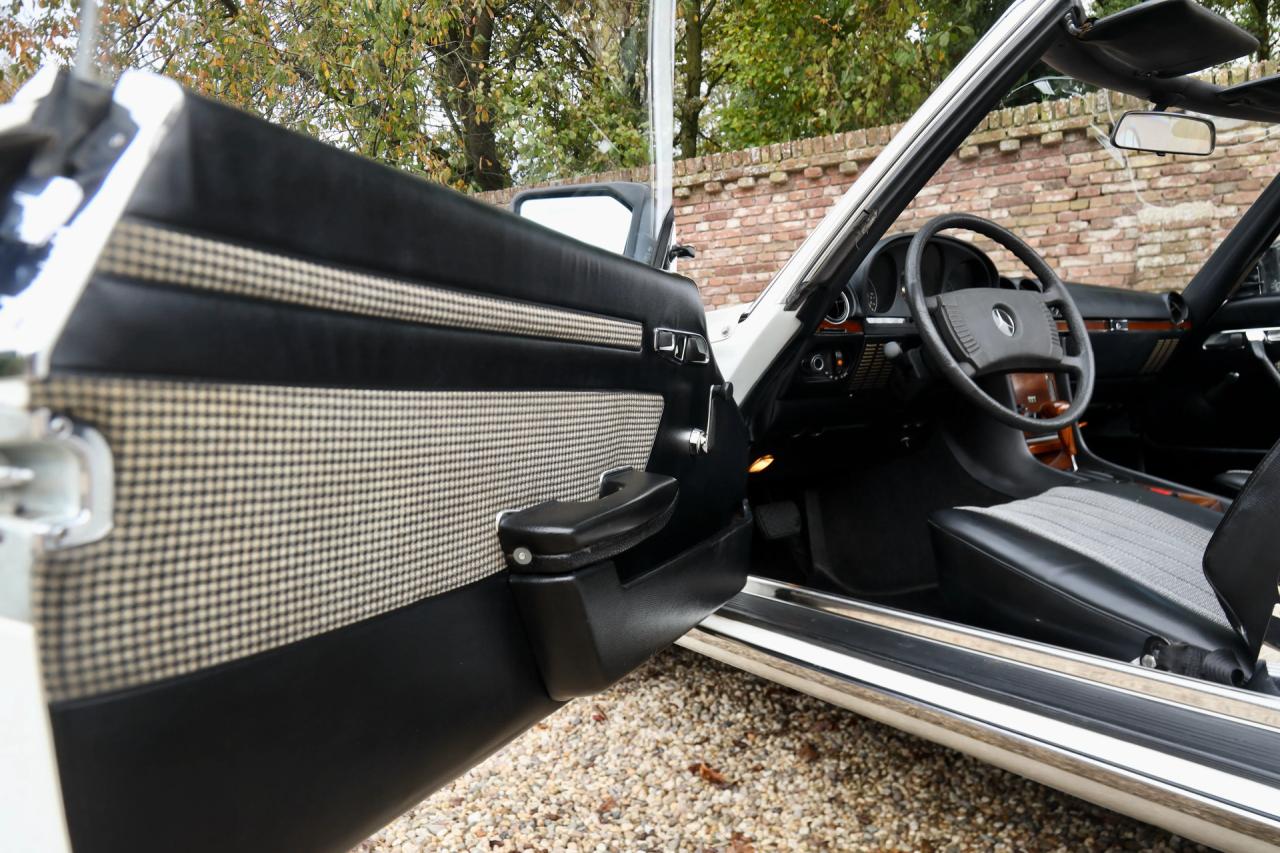 1977 Mercedes - Benz Mercedes Benz 280 SL &ldquo;Classicweiss&rdquo;