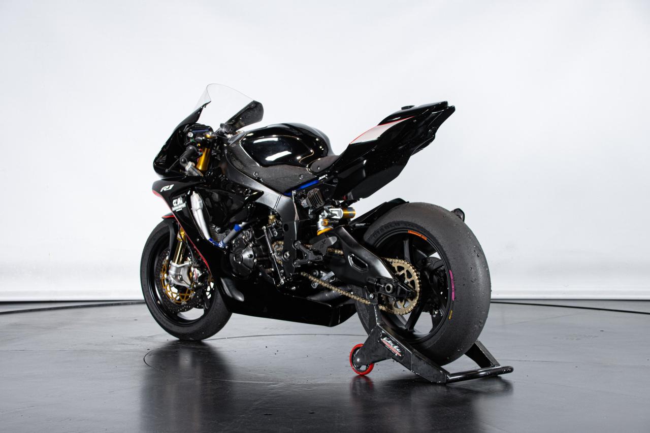 2024 Yamaha R1