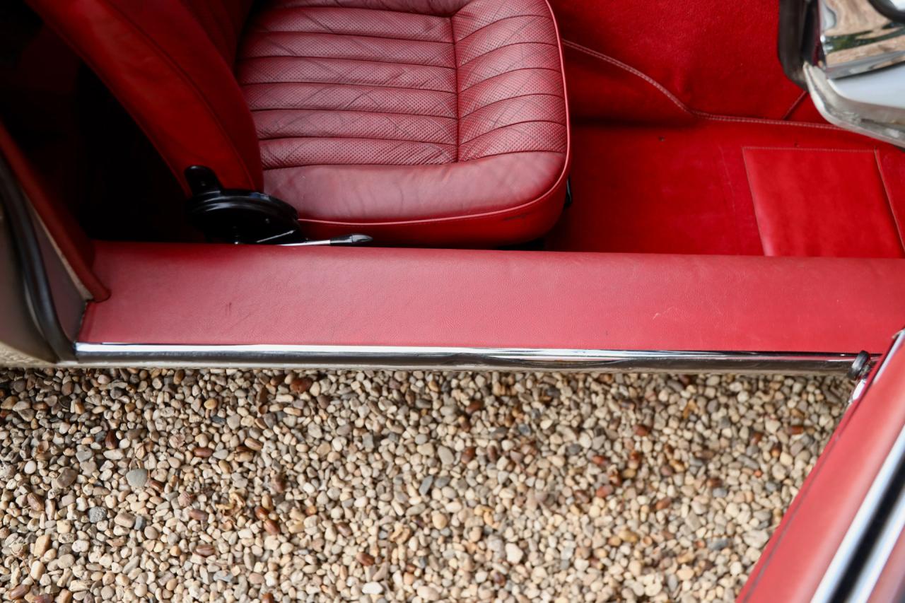 1973 Jaguar E-Type V12 Roadster &ldquo;Highly authentic&rdquo; only 33.000 KM! Two owner car