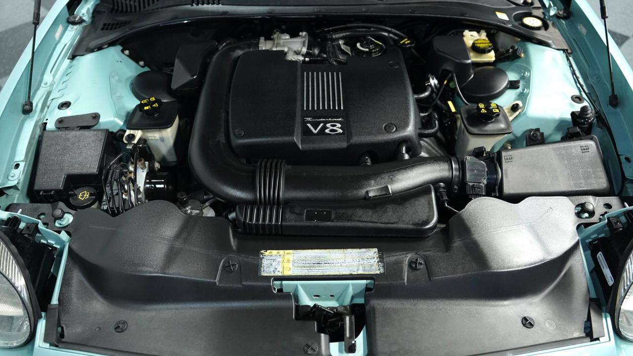 2002 Ford Thunderbird