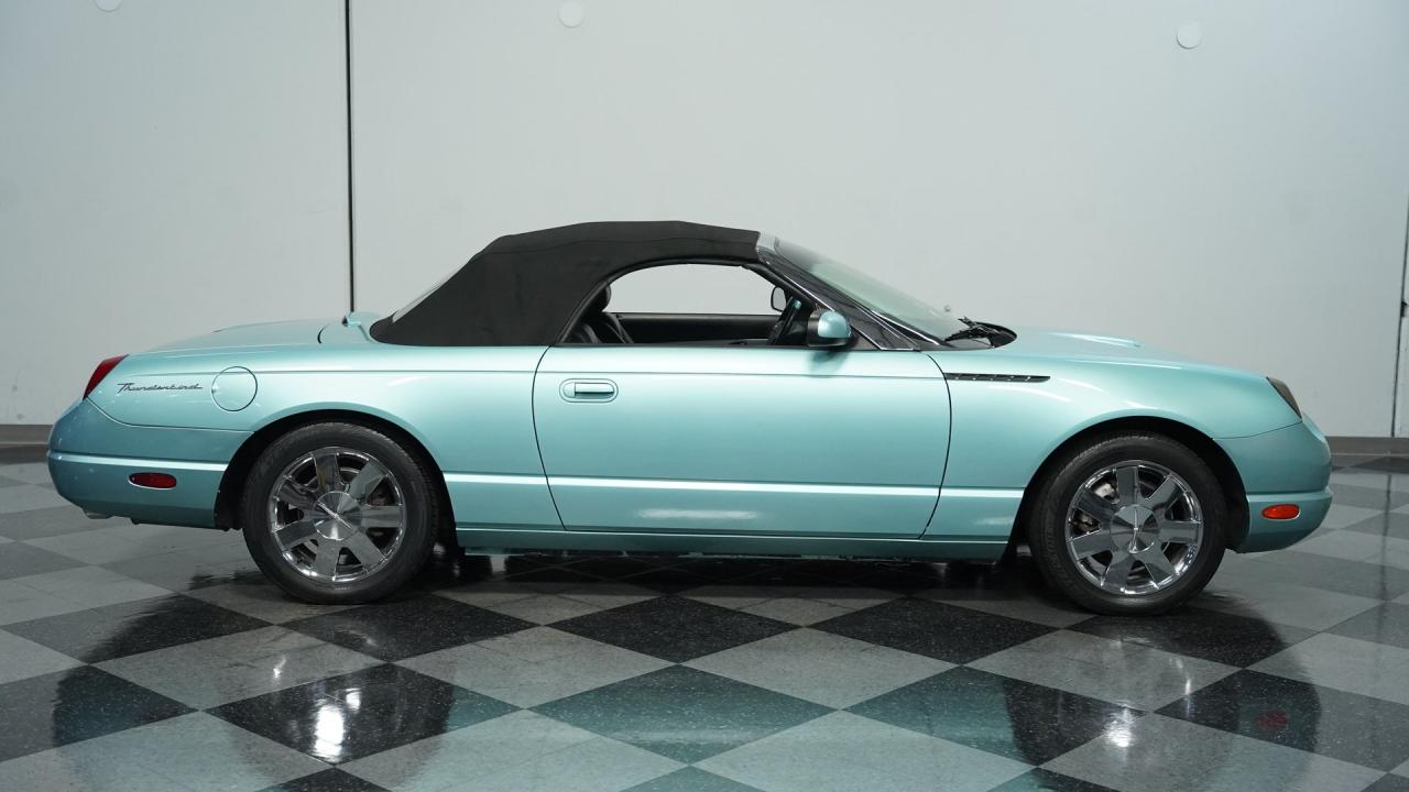 2002 Ford Thunderbird