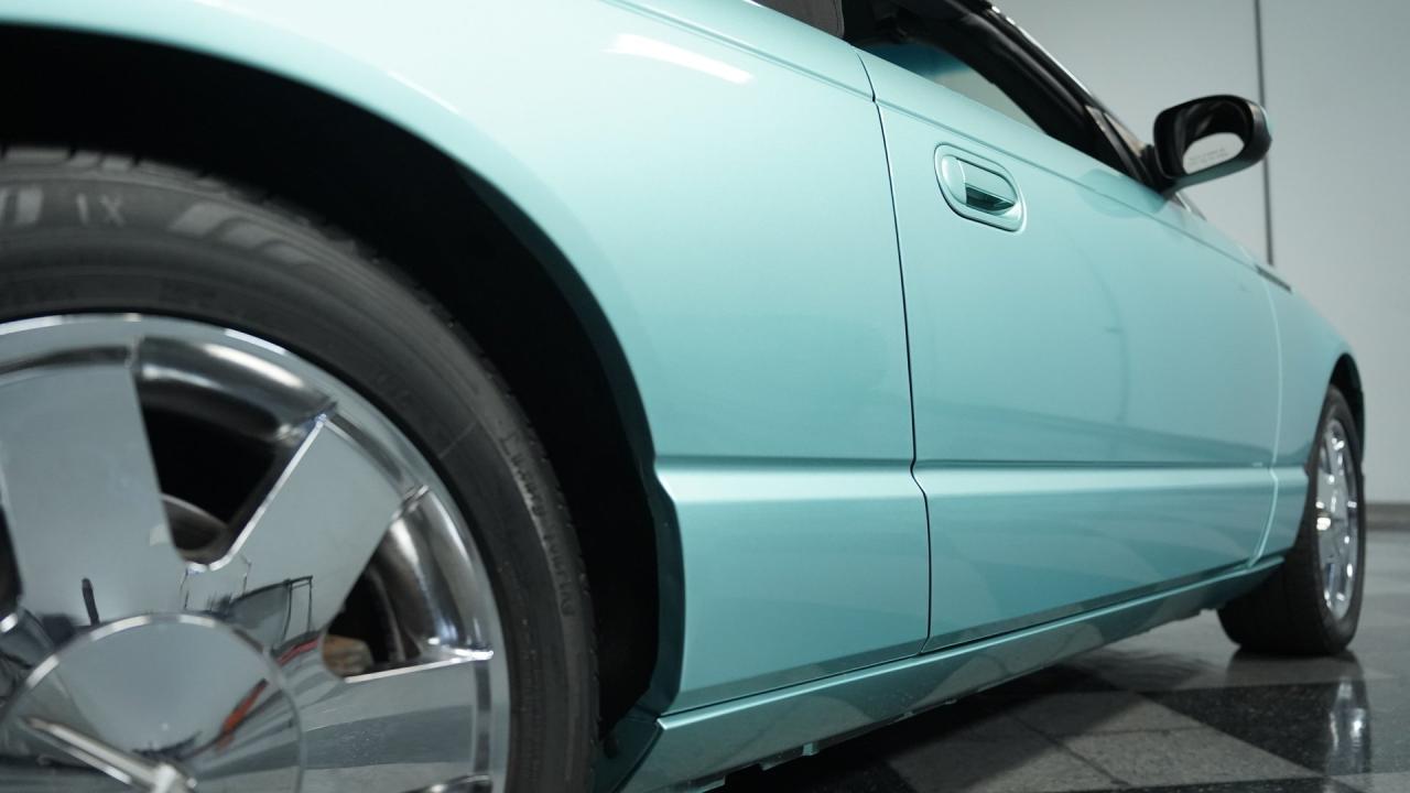 2002 Ford Thunderbird