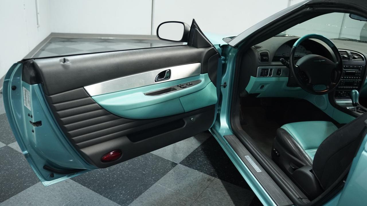 2002 Ford Thunderbird