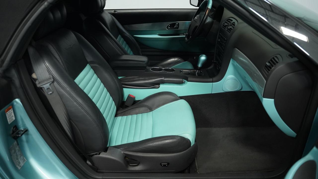 2002 Ford Thunderbird