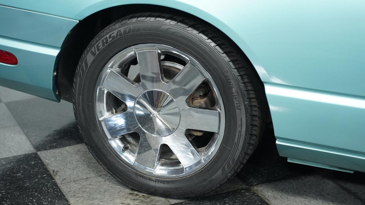 2002 Ford Thunderbird