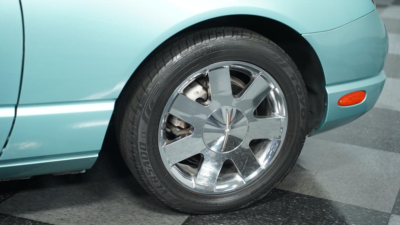 2002 Ford Thunderbird