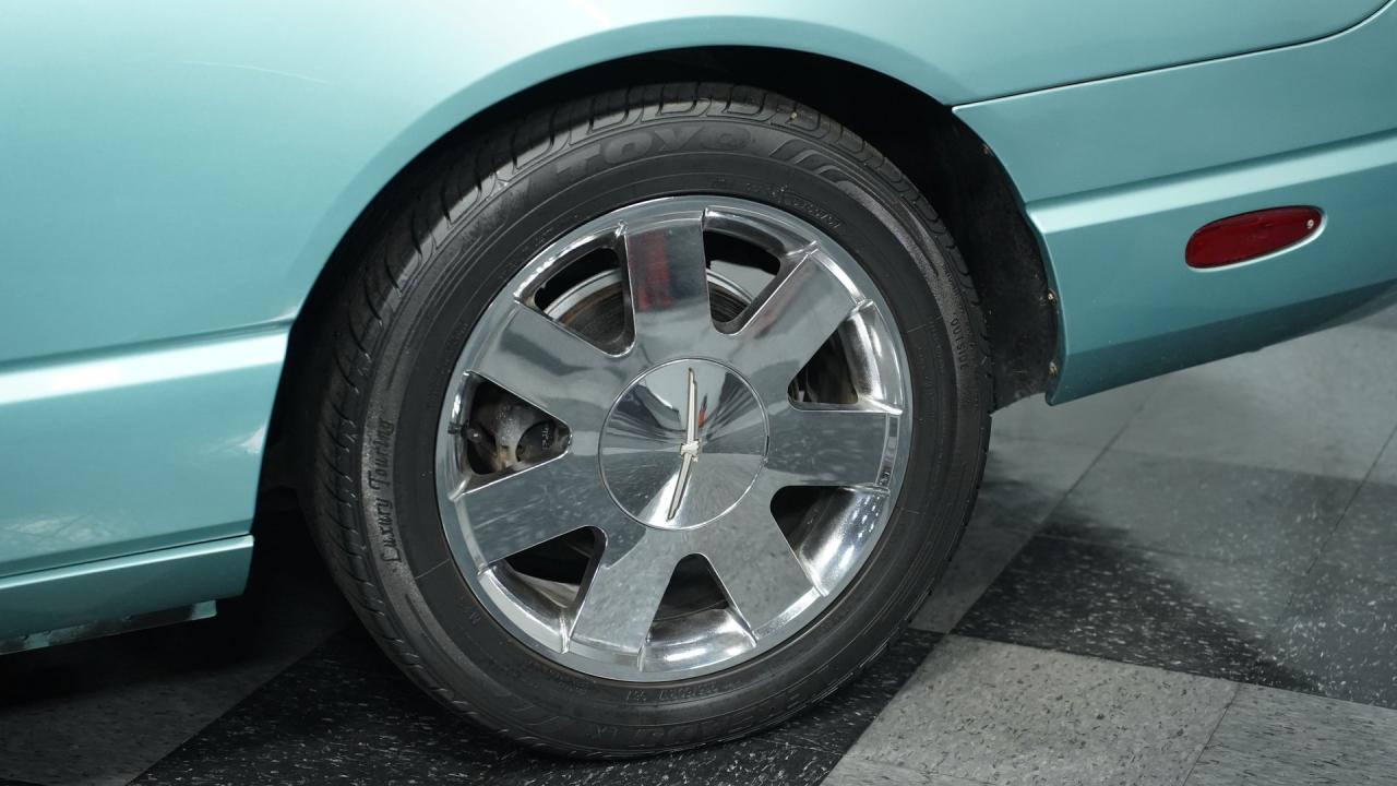 2002 Ford Thunderbird