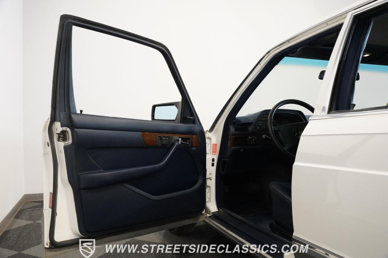 1984 Mercedes - Benz 300SD