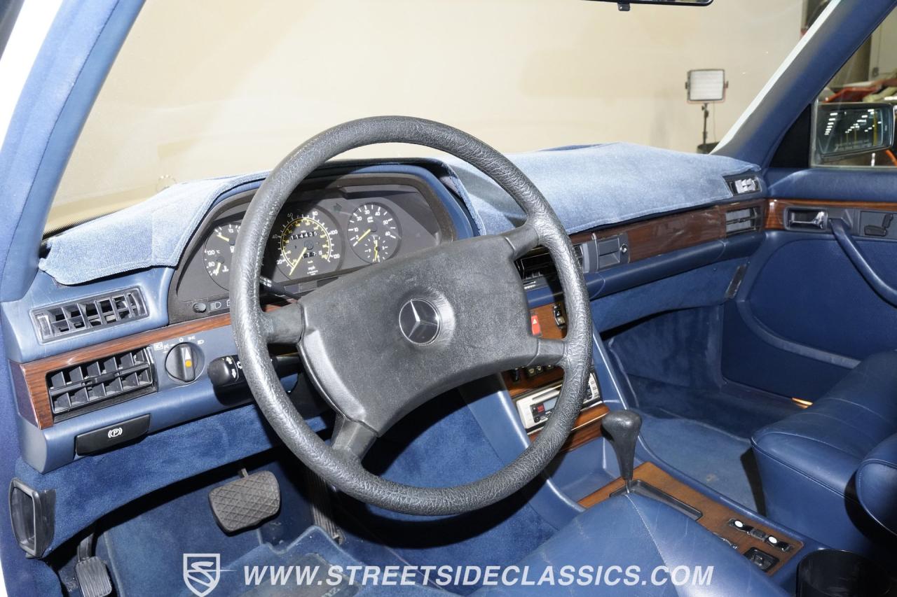 1984 Mercedes - Benz 300SD