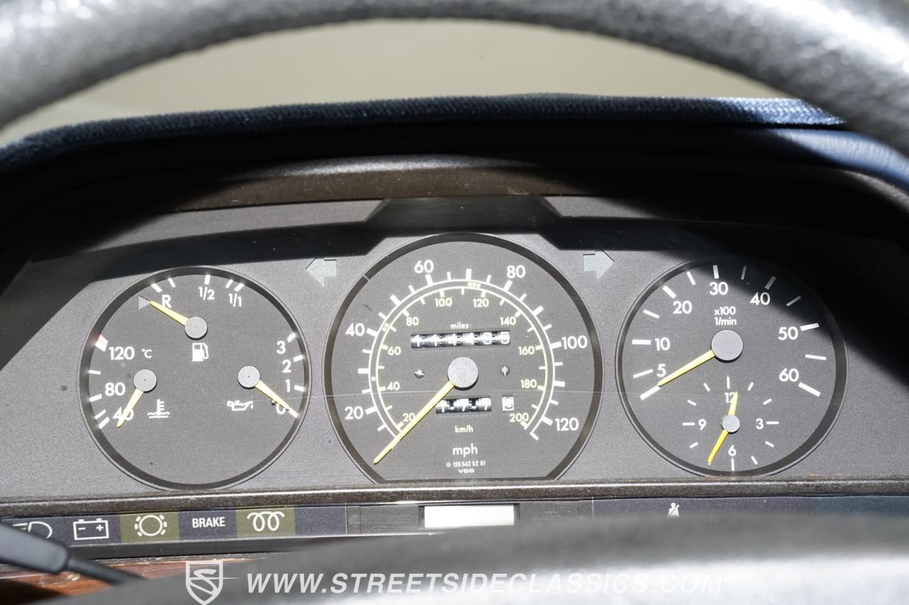 1984 Mercedes - Benz 300SD