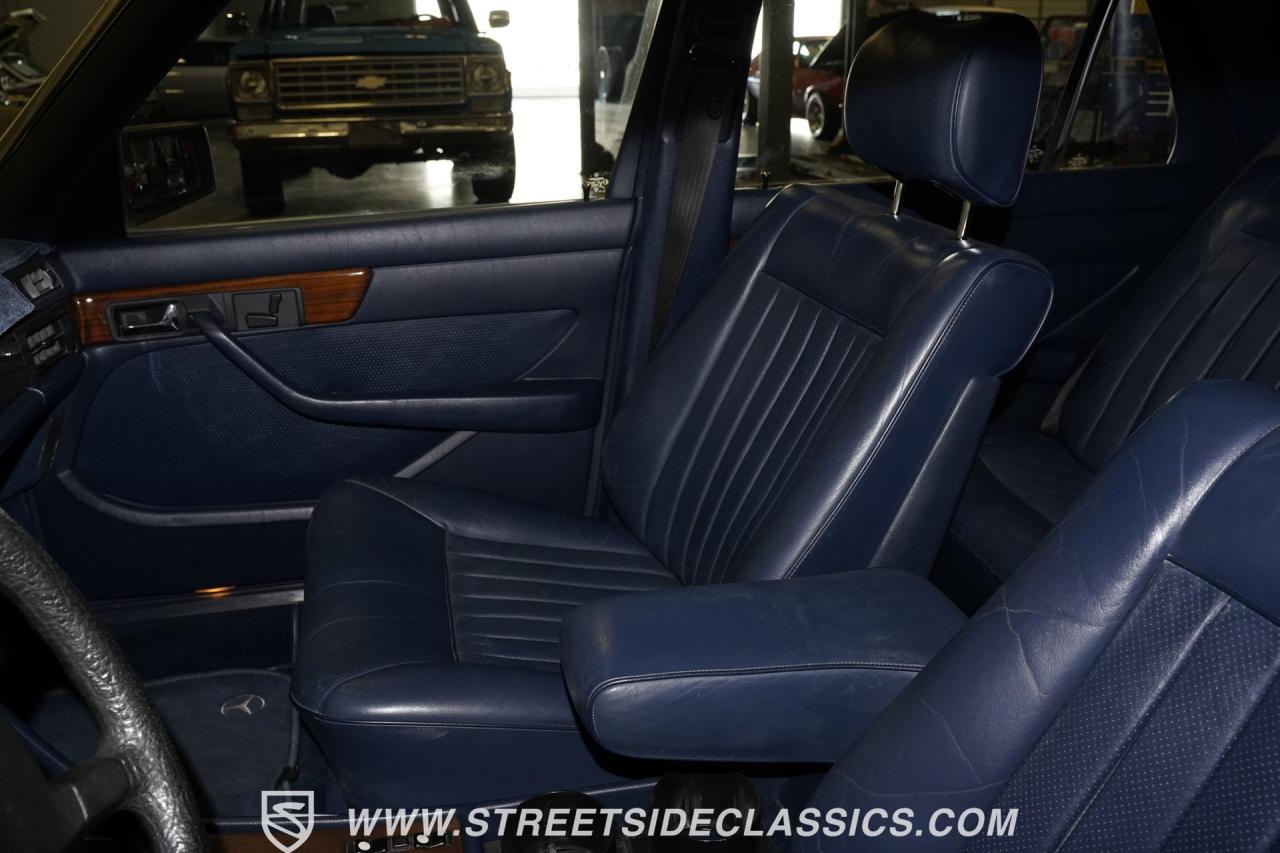 1984 Mercedes - Benz 300SD