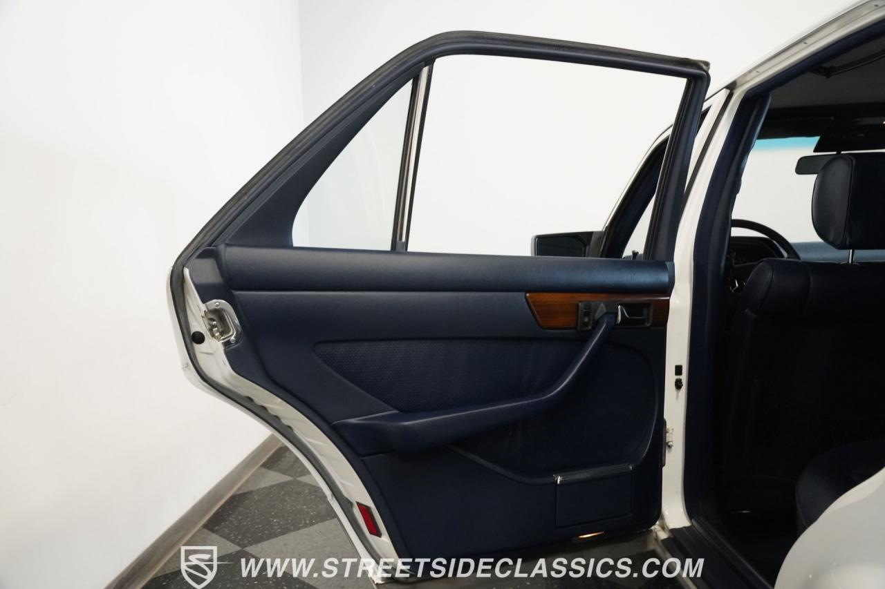 1984 Mercedes - Benz 300SD