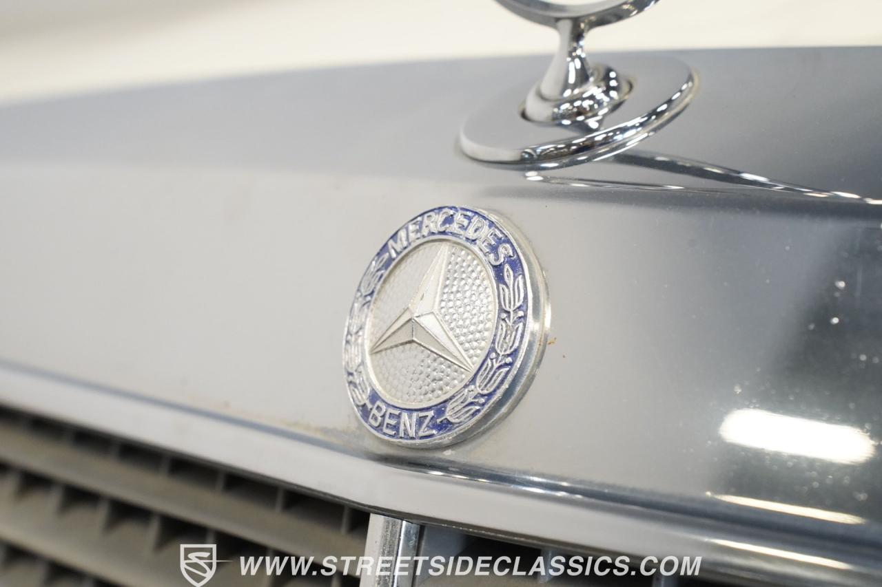 1984 Mercedes - Benz 300SD