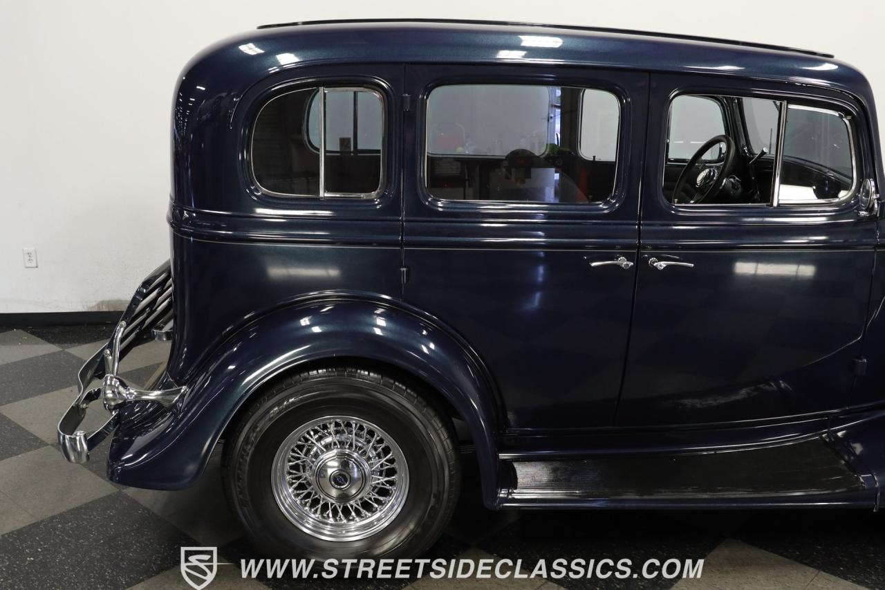 1933 Chevrolet Master Touring Sedan