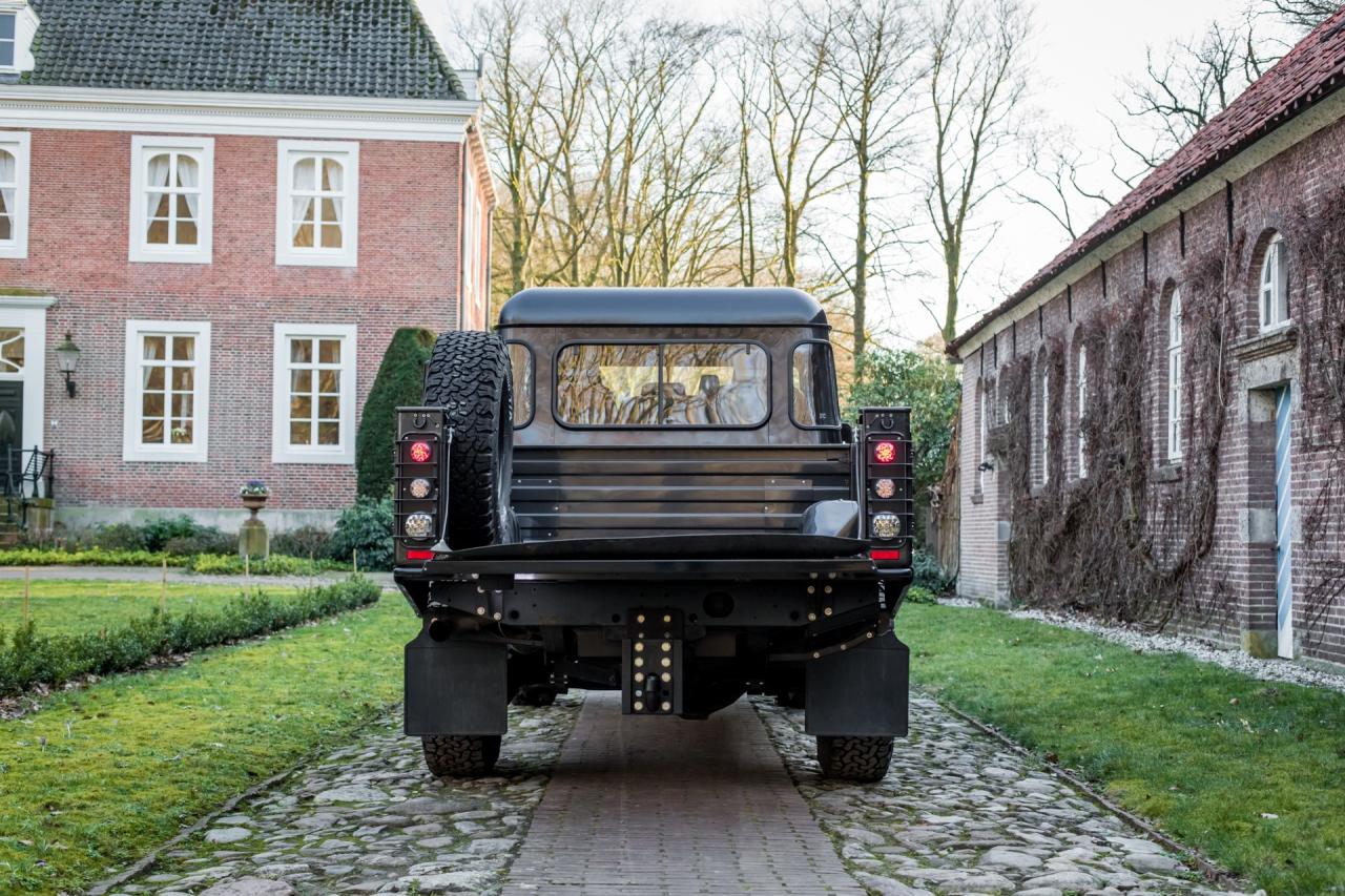 2000 Land Rover Defender 130