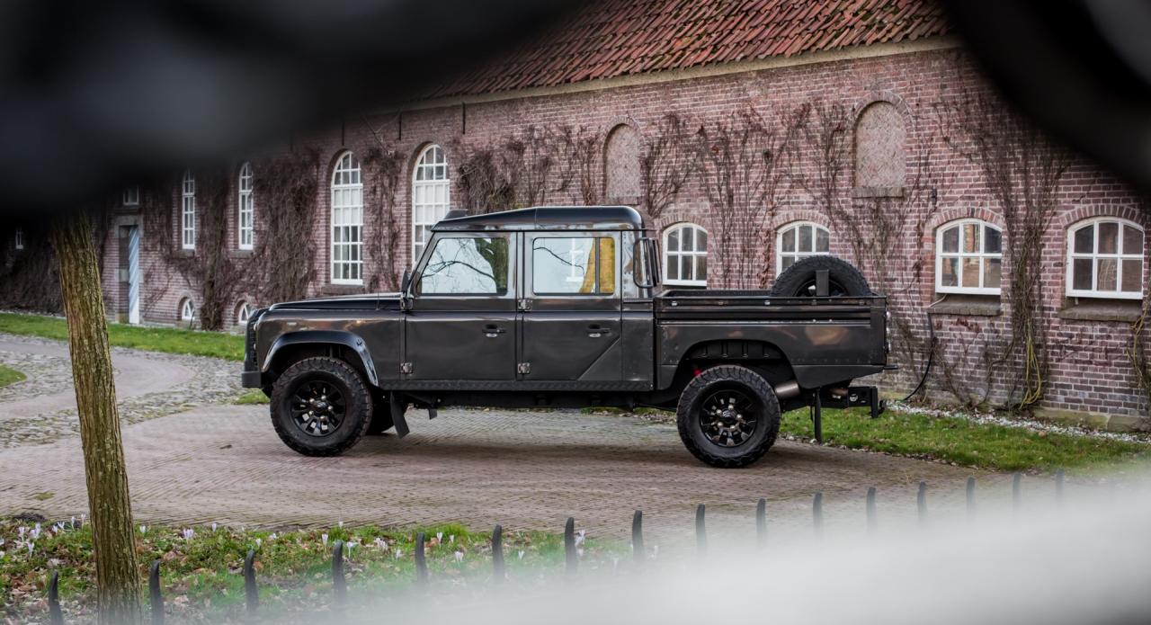 2000 Land Rover Defender 130