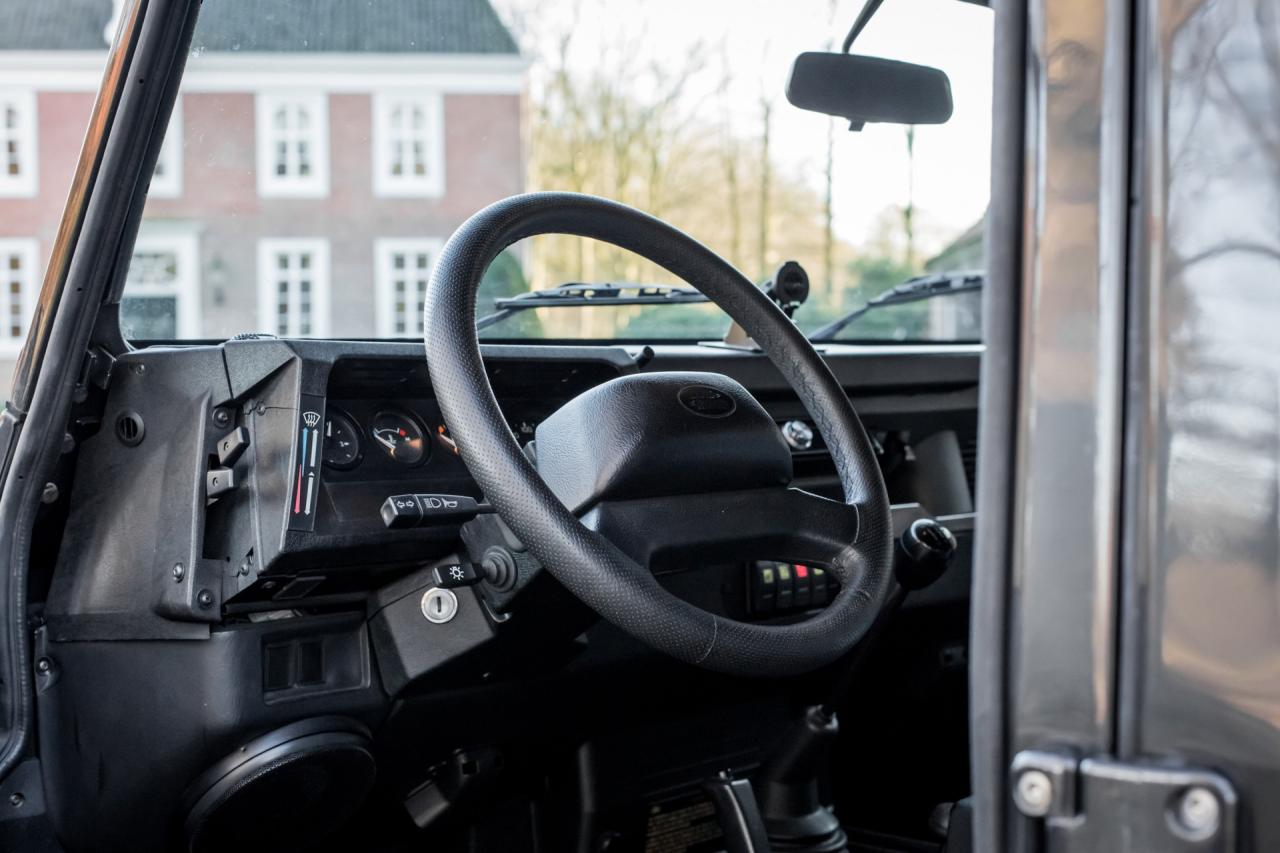 2000 Land Rover Defender 130