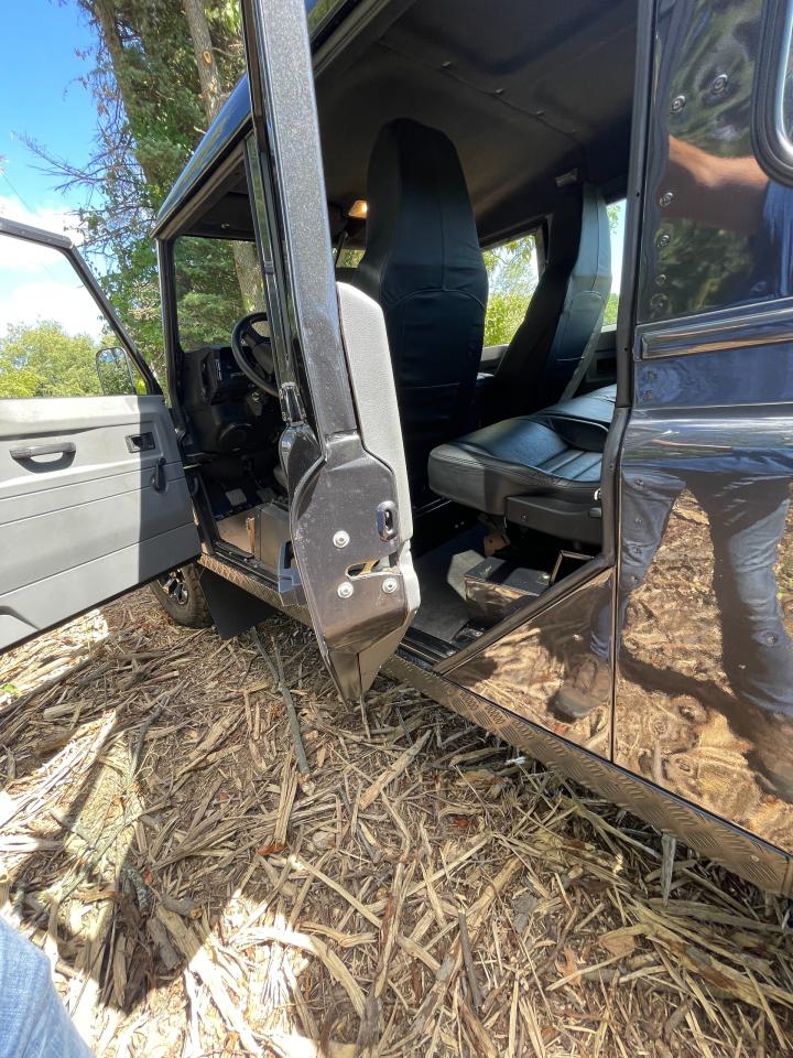 2000 Land Rover Defender 130