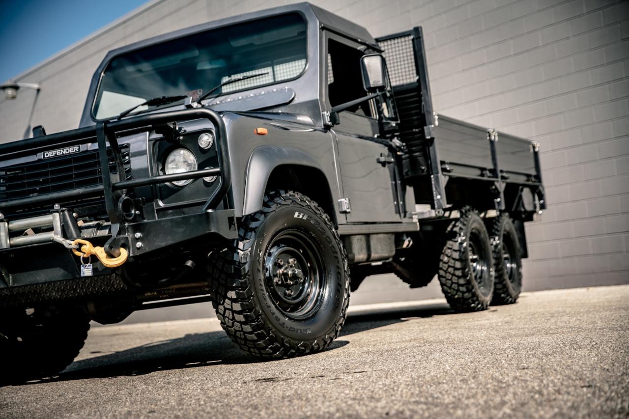 1989 Land Rover Defender 110 Perentie 6x6