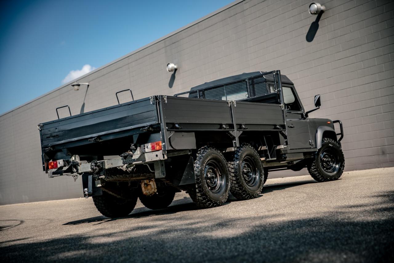 1989 Land Rover Defender 110 Perentie 6x6