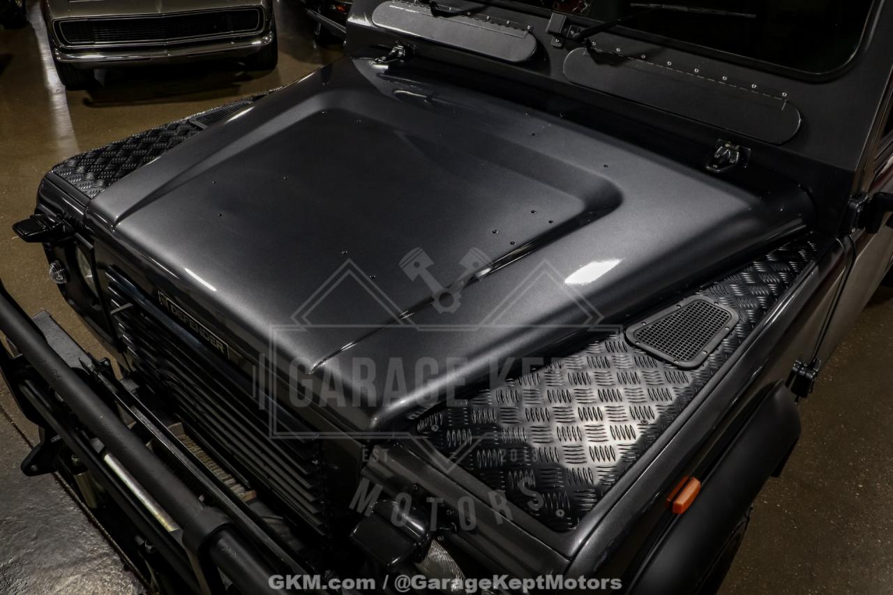 1989 Land Rover Defender 110 Perentie 6x6