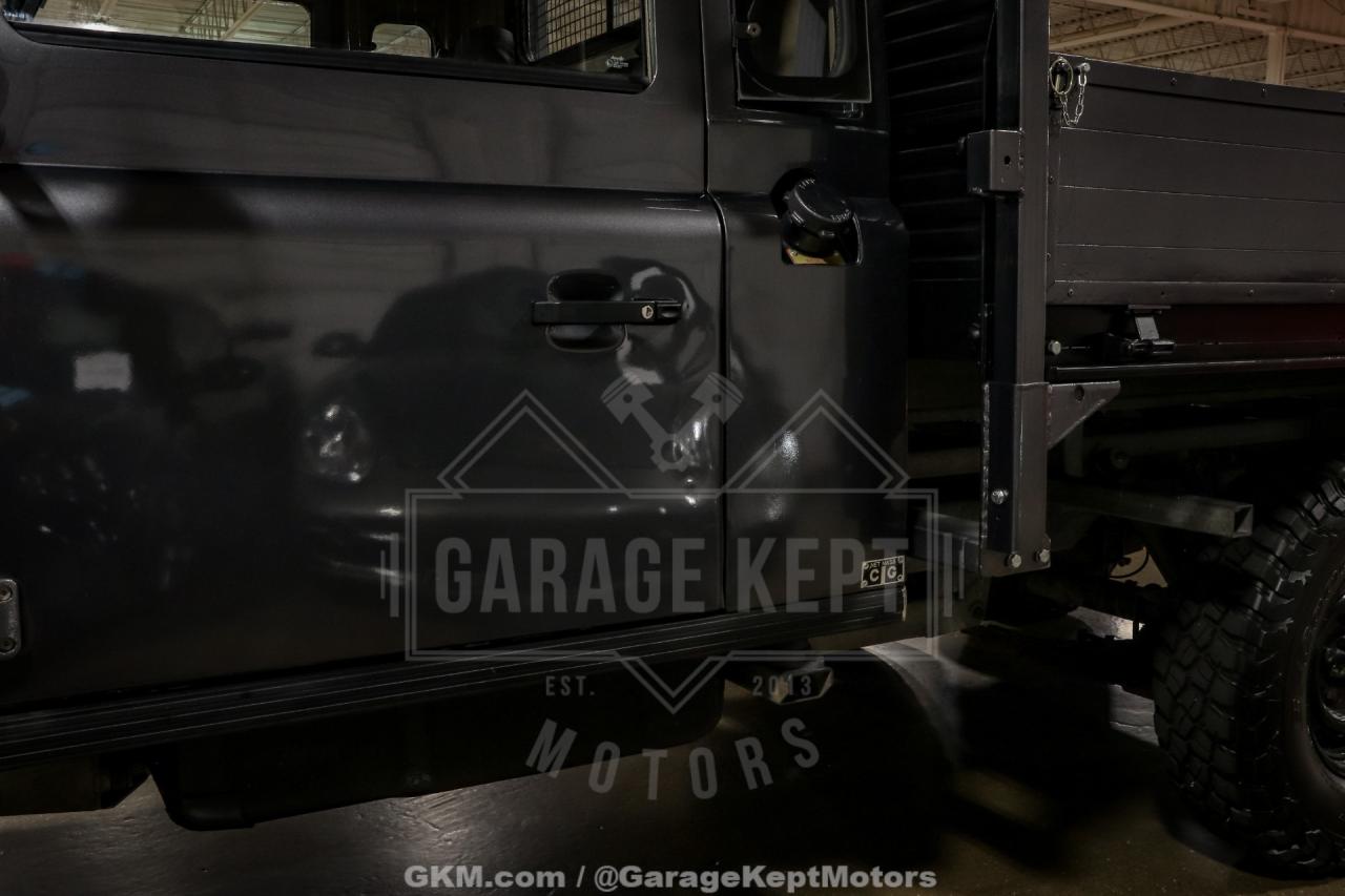 1989 Land Rover Defender 110 Perentie 6x6