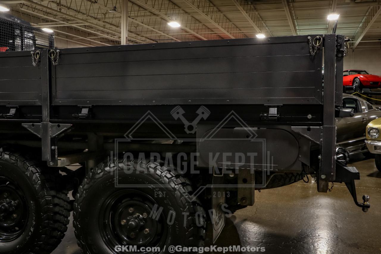 1989 Land Rover Defender 110 Perentie 6x6