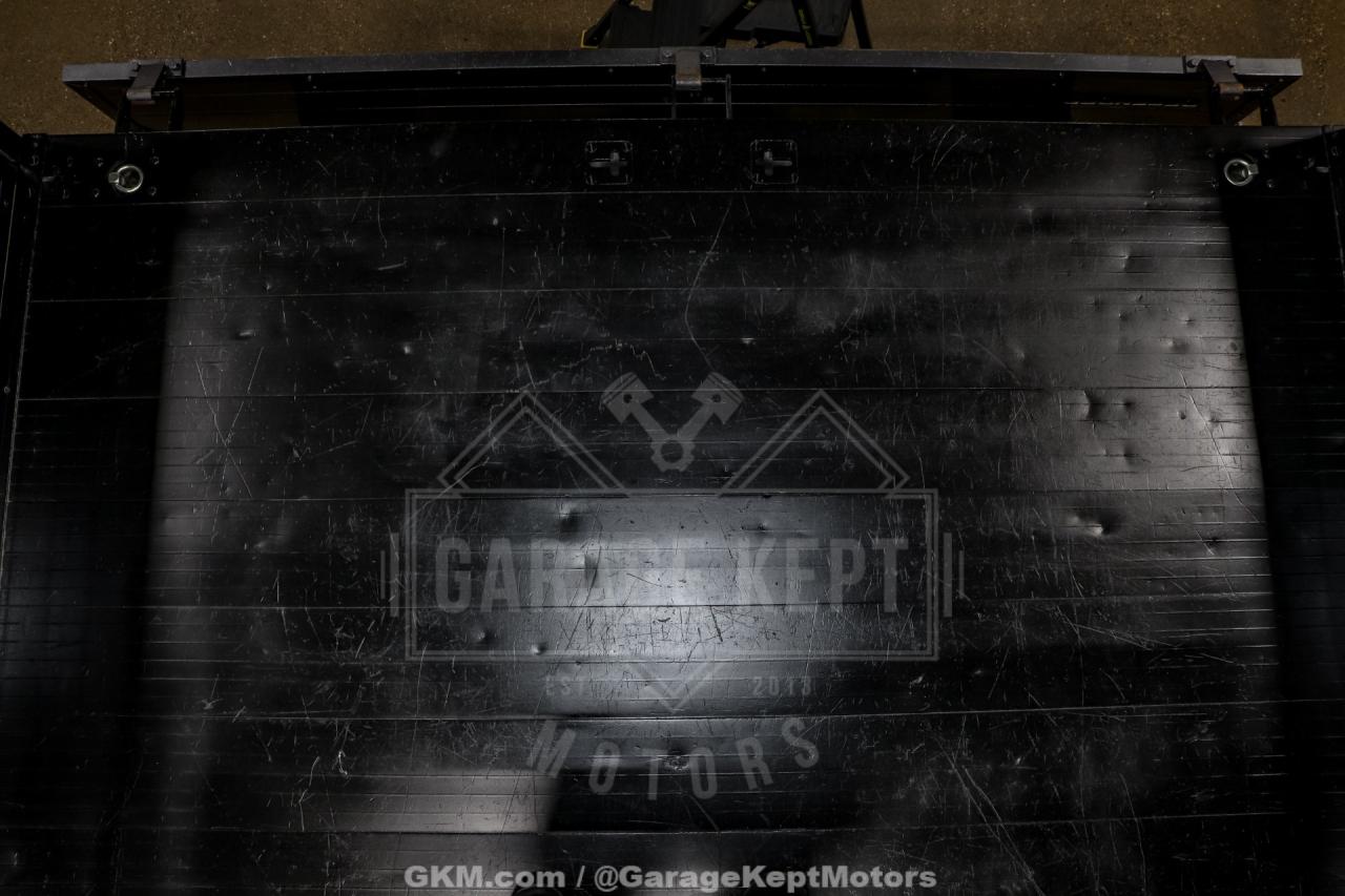 1989 Land Rover Defender 110 Perentie 6x6