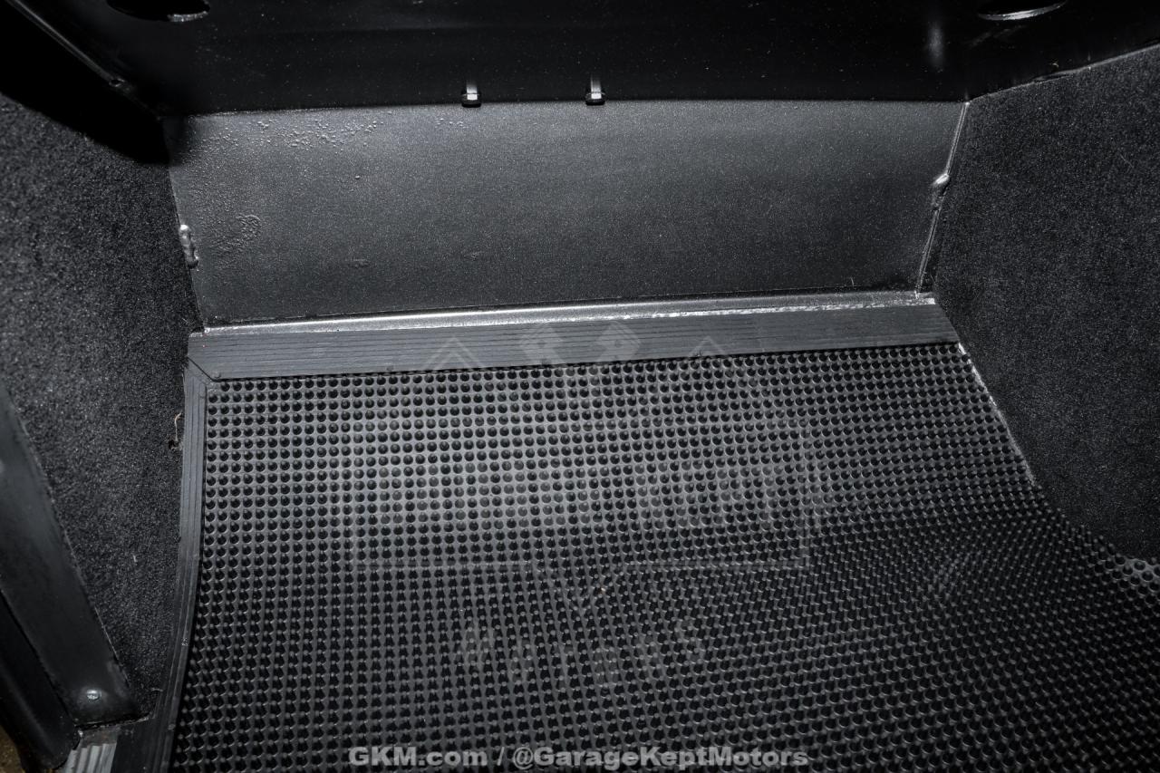 1989 Land Rover Defender 110 Perentie 6x6